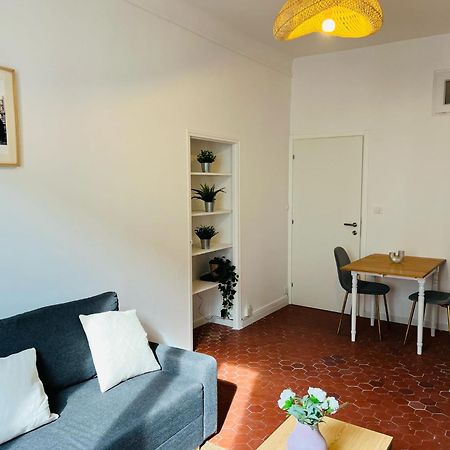 Studio En Plein Coeur Du Vieil Antibes, Vue Sur Place Romantique Esterno foto